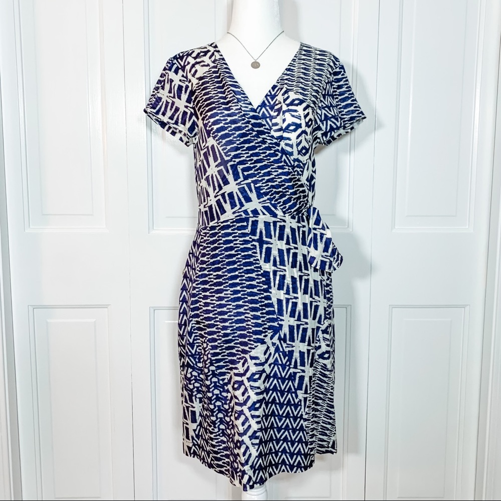 Anthropologie Velvet Graham & Spencer X Small Navy Blue & Cream Print Wrap Dress